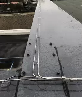 Electro répulsif pour volatiles